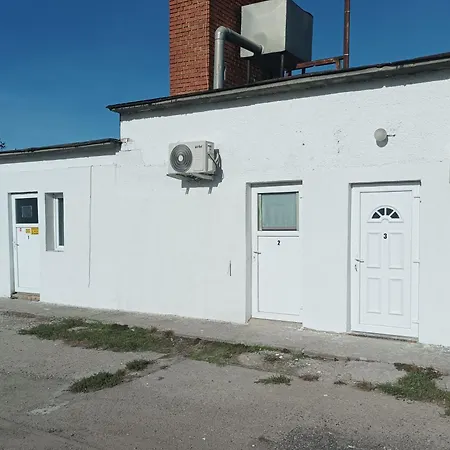 Frank's Truck Parking & Diner 3* Győr